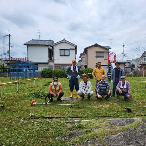 公園草刈りチーム「グリーンサポート」始動の写真