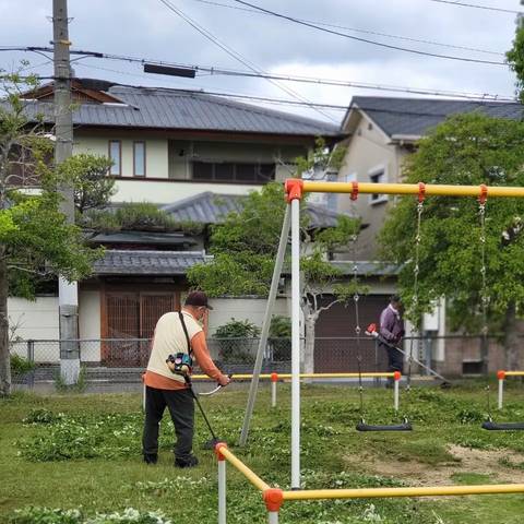 公園草刈りチーム「グリーンサポート」始動の写真