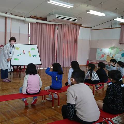 放課後子ども教室 お茶会とつるし柿づくりの写真