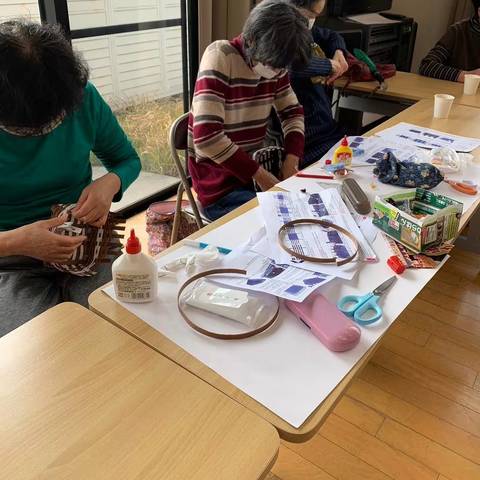 お掃除とクラフト講習会の写真
