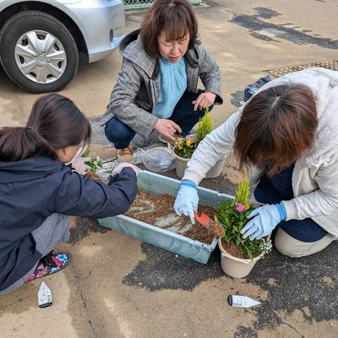 寄せ植え講習会の写真