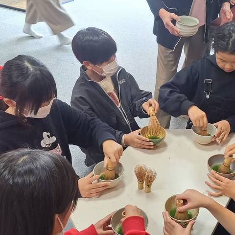放課後子ども教室 お茶会とボッチャの写真